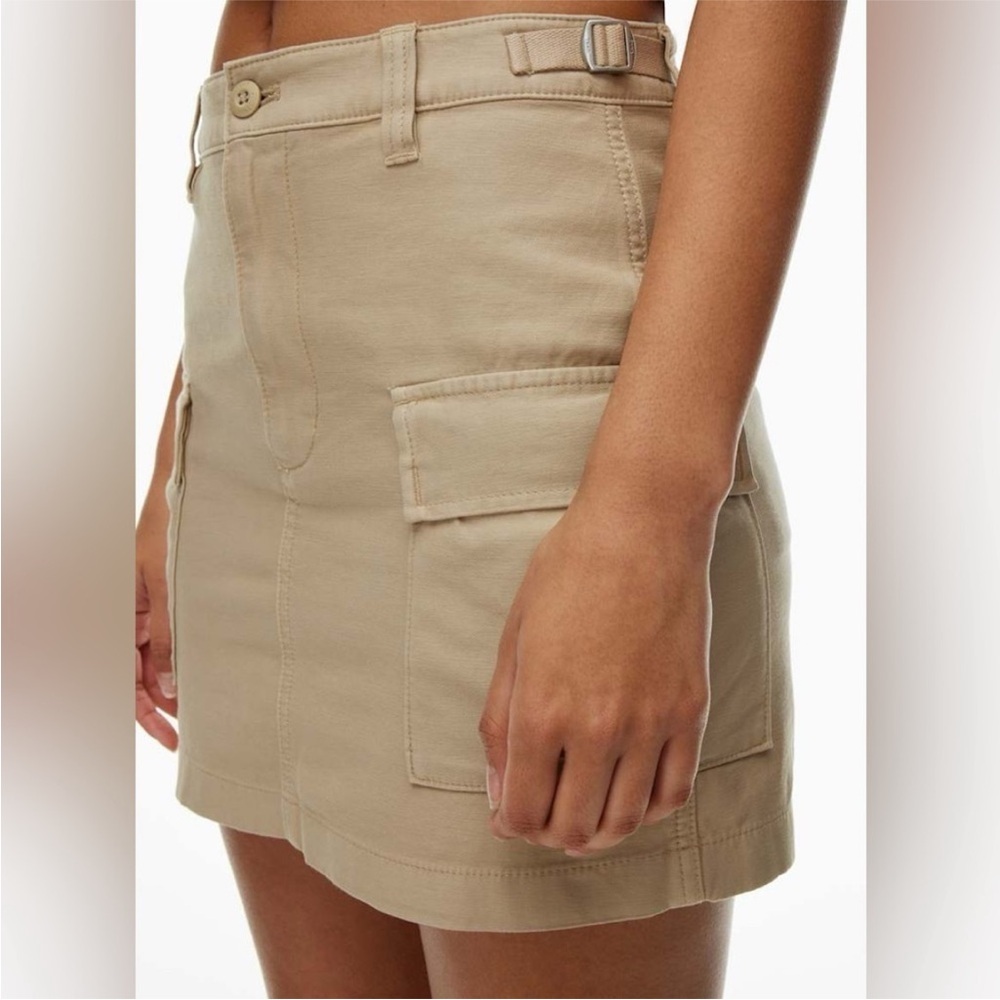 Aritzia TNA Tan Khaki Supply Cargo Micro Skirt Size 6 - Picture 11 of 15